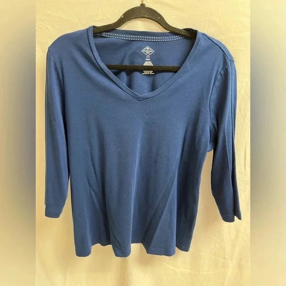 💙 St. John’s Bay Blue V-Neck Top PXL | 3/4 Sleeve Casual Everyday Tee - Picture 2 of 3
